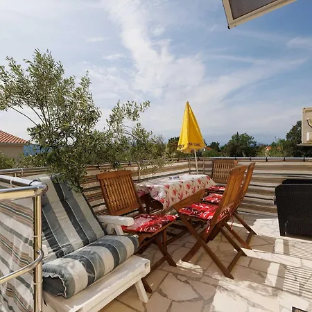 Classic And Trendy With Terrace - Two Bedroom With Terrace Pinezići