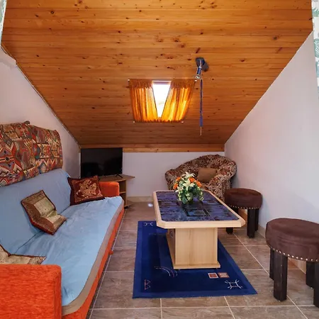 Classic And Trendy With Terrace - Two Bedroom With Terrace * Pinezići
