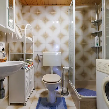 Classic And Trendy With Terrace - Two Bedroom With Terrace アパート *