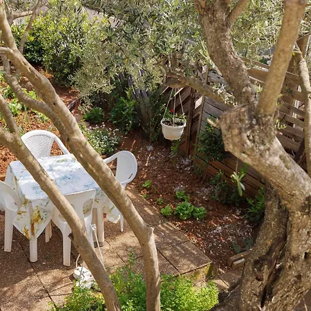 Classic And Trendy With Terrace - Two Bedroom With Terrace * Pinezići